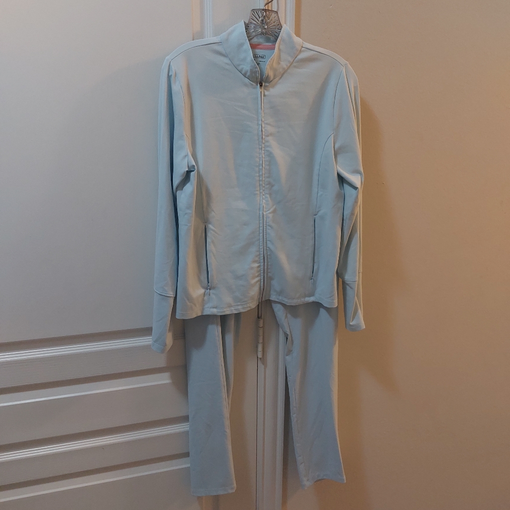 L.L.Bean Women's Atheltic Pants Set Size Medium. Nwnt